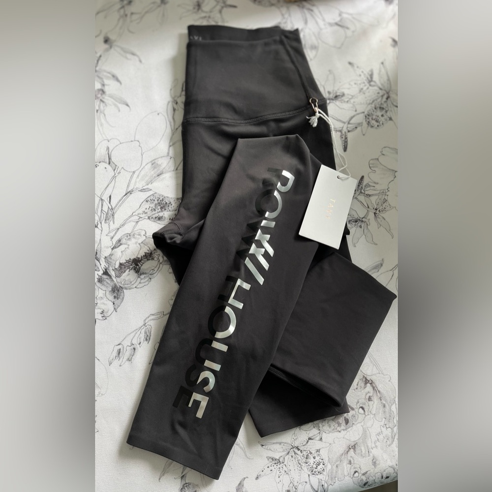 Tavi ROWW HOUSE‎ High Waisted 7/8 Legging Grey with Metallic Logo Size Large NWT